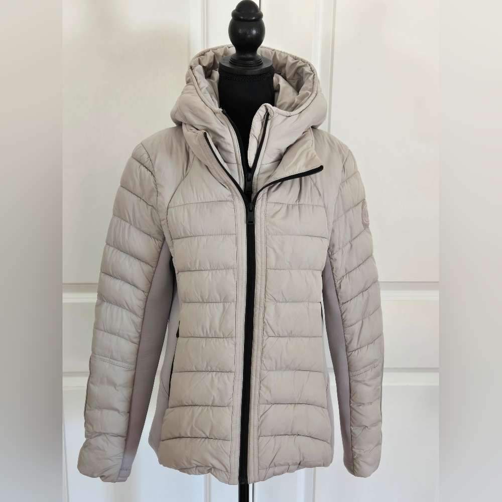 BERNARDO Light Weight Packable Jacket Light Gray … - image 5